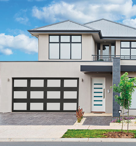 Classica Full View - Energy-efficient door options that boast ample natural light.